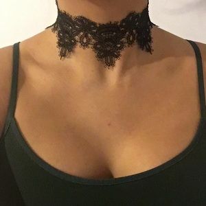 Black choker